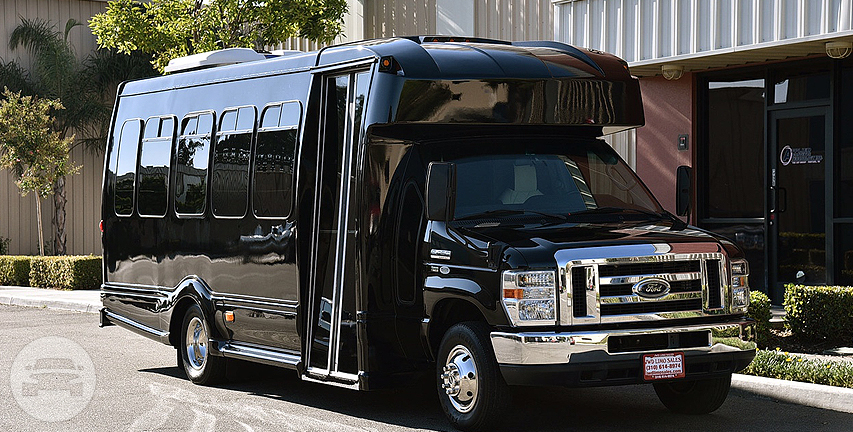 Party Bus -Elegant Luxury Limo
